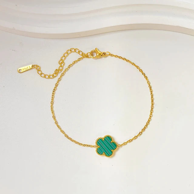 Elegance Clover Bracelet