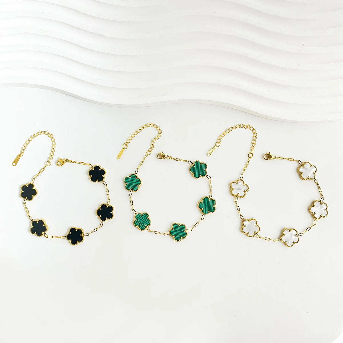 Elegance Clover Bracelet